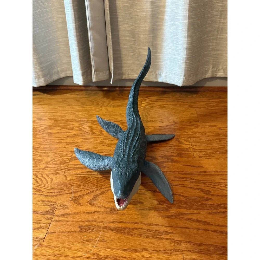 2017 Mattel Jurassic World Real Feel Mosasaurus - HUGE 28